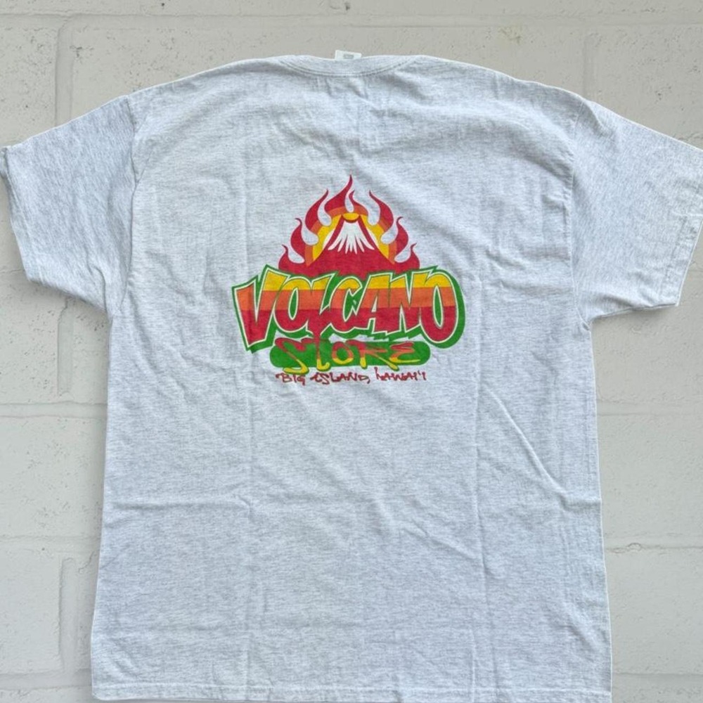 Vintage Hanes Volcano Store Big Island Hawaii T-Shirt Mens XL Grey Graphic Tee